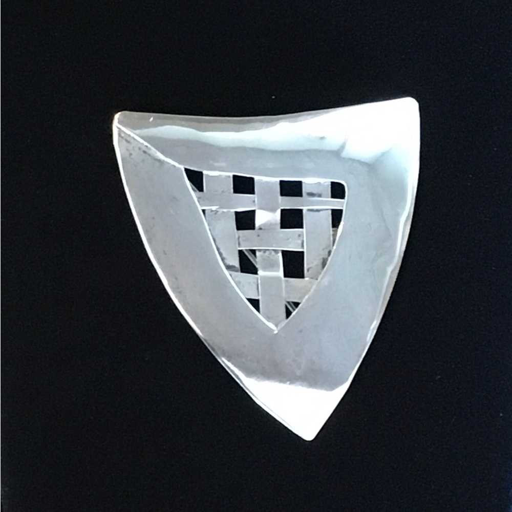 Vintage 80’s Hand Crafted Sterling Shield /Basketweave Pin